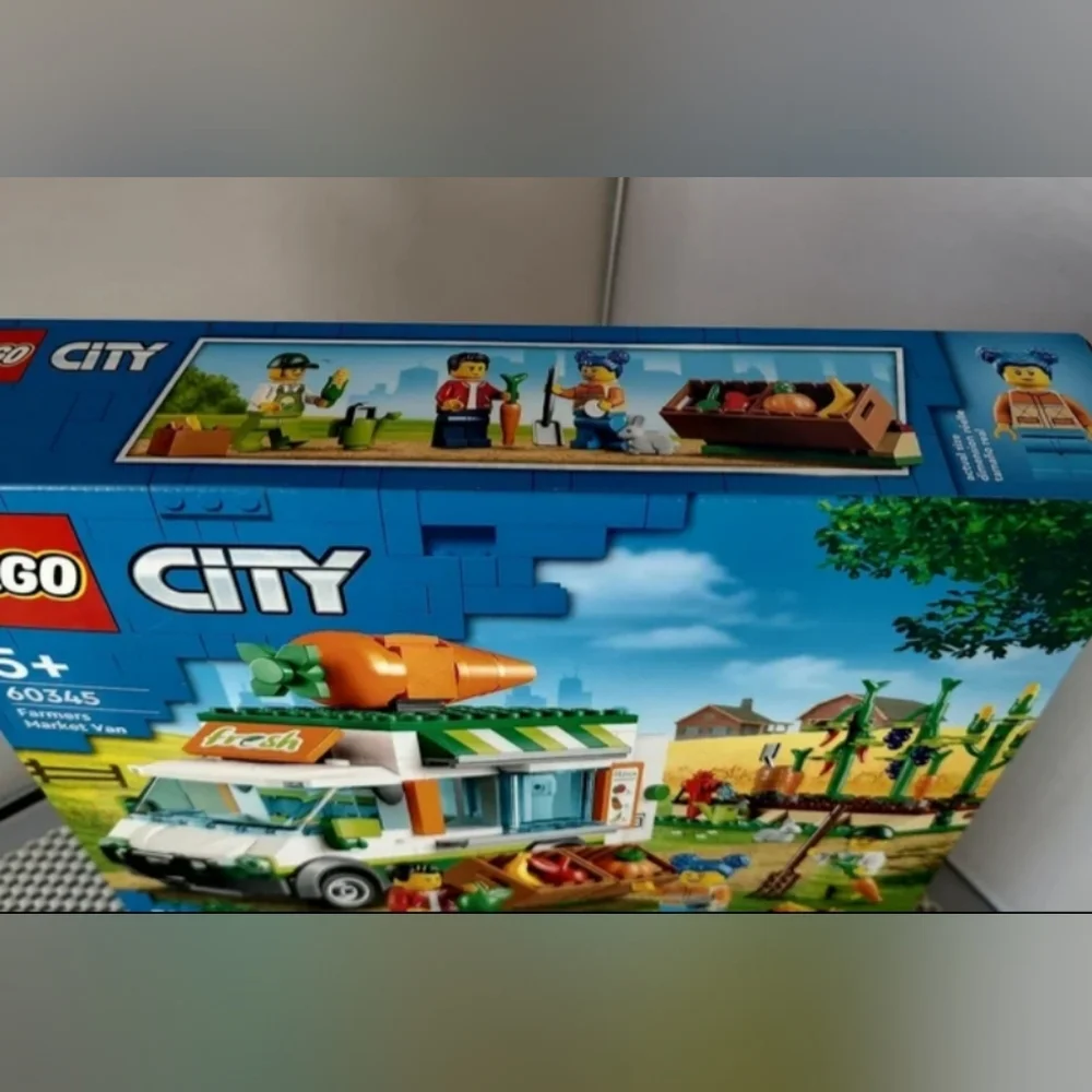 Lego City 60345 Farmers Market Van Building Toy Set